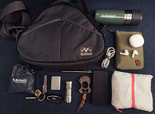 她們眼中的奇怪玩意，老少年們的心頭好